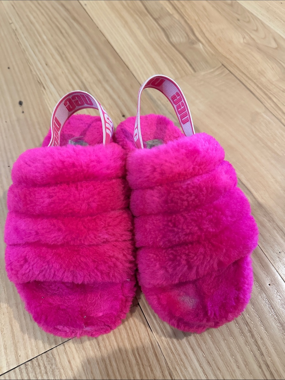 UGG Fluff yeah slides slippers hot pink Girls size 1